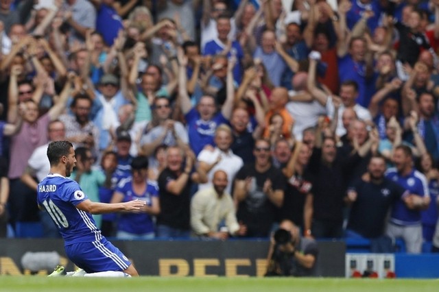 Chelsea trounce Burnley Manchester United leave it late Premier League scores and round-up