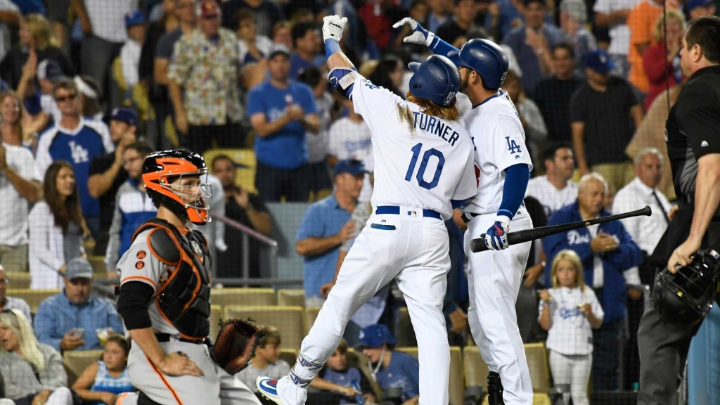 Giants' Bumgarner struggles again vs Dodgers in 9-5 loss