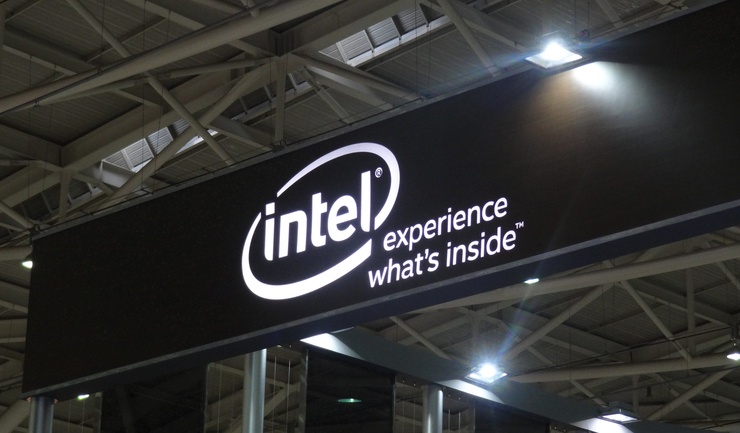 PC market strength leads Intel to raise Q3 guidance