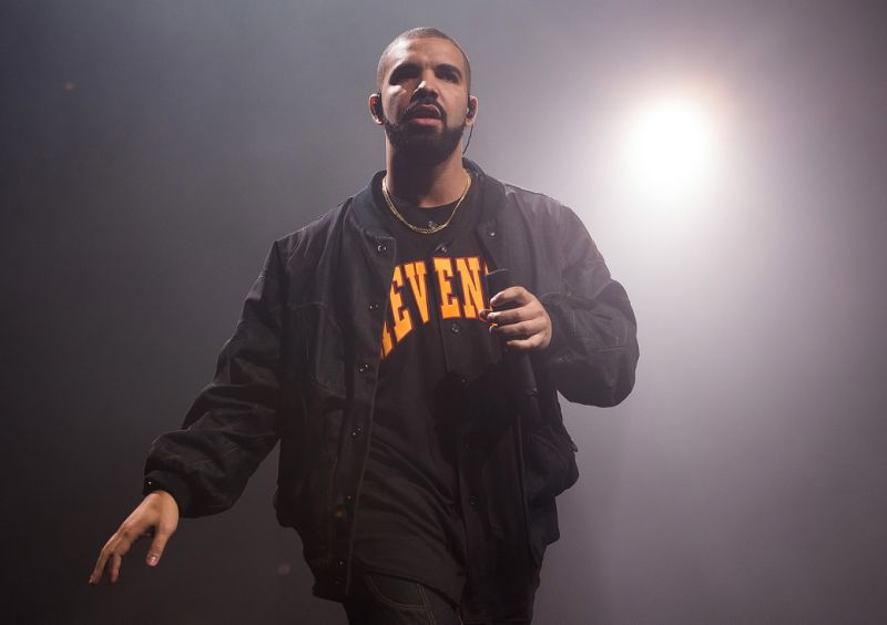 $3M US in property stolen from Drake's tour bus