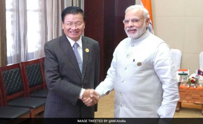 PM Narendra Modi Meets Laos PM Thongloun Sisoulith