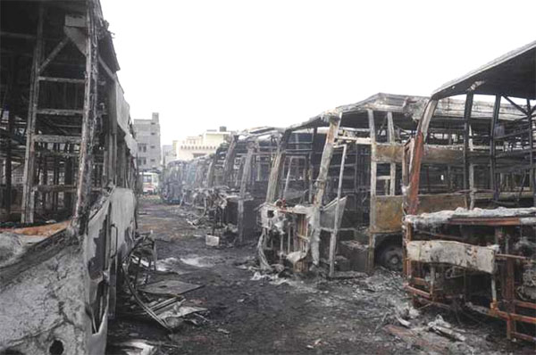 Kannada TV9 news live: 40 buses burnt in Bangalore over Cauvery river row with Tamilnadu