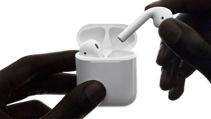 How do Apple's AirPods really feel?