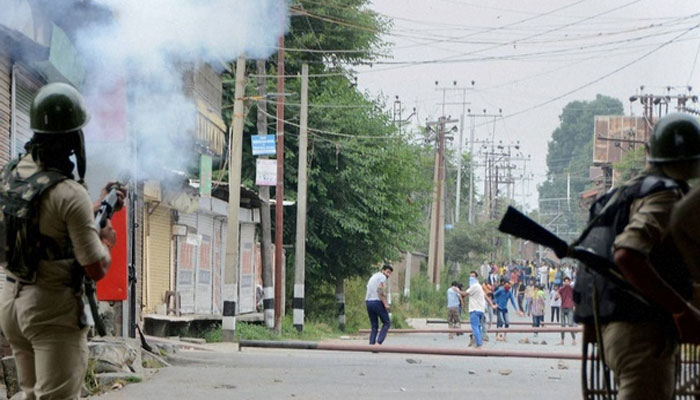 Two killed in fresh Kashmir clashes army moved