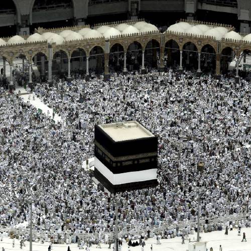 Saudi launches Farsi-language hajj TV amid dispute with Iran