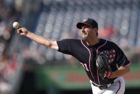 Washington Nationals starting pitcher Max Scherzer delivers