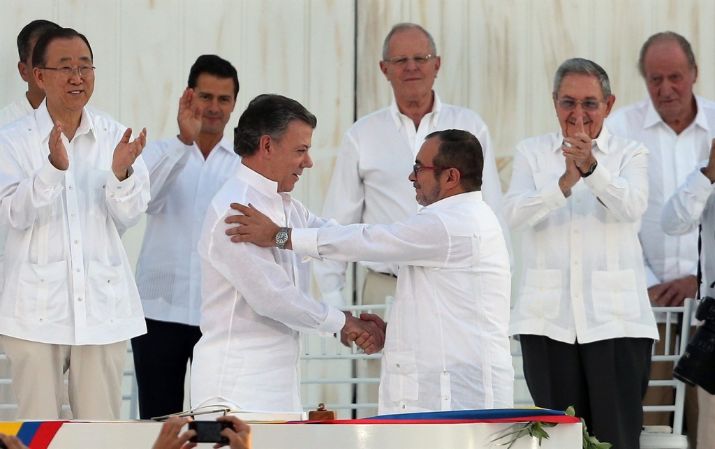 Colombia to sign peace with Marxist rebels, ending 52-year war