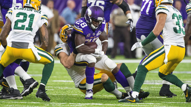 Vikings' RB Adrian Peterson having meniscus surgery Thursday