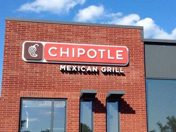 Sickened Chipotle Diners Reportedly Receive Settlements... Some In Burrito Form