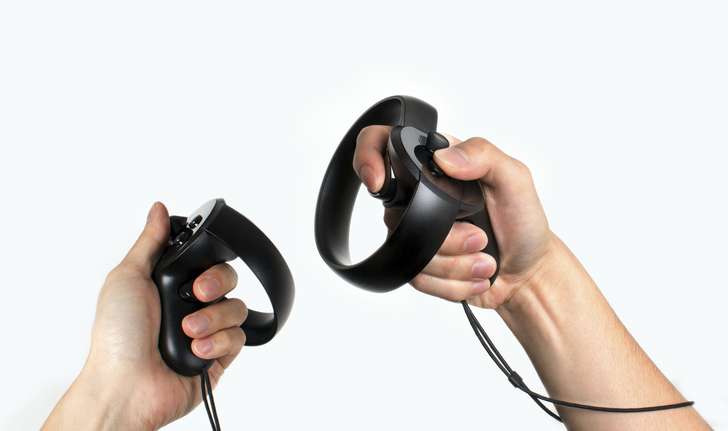 Facebook's Oculus to start selling hand controllers