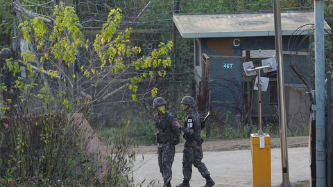 North Korean soldier defects at DMZ