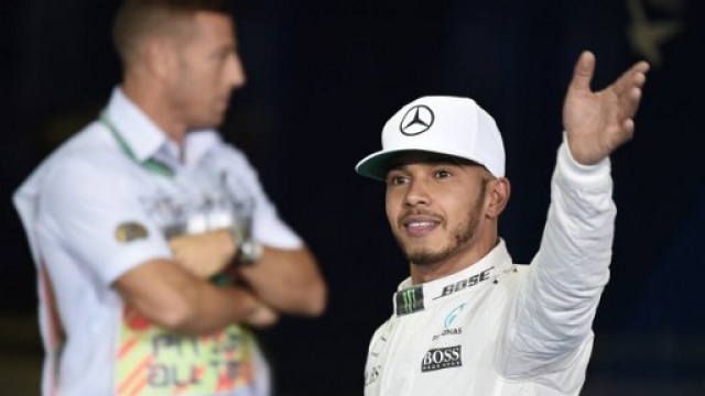 Abu Dhabi GP Hamilton on pole for F1 title showdown Rosberg second