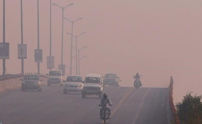 Companies Face Staff Crunch As Delhi Pollution Hits Employees Health