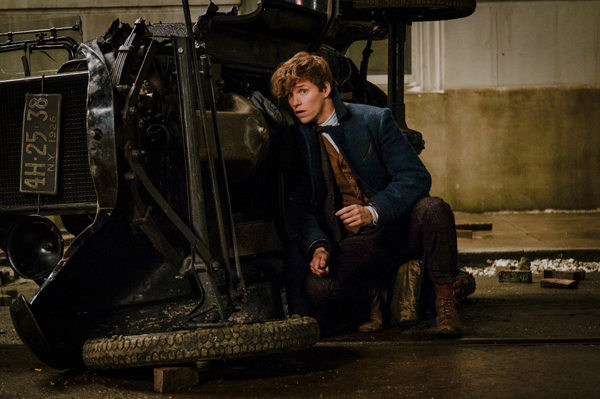 'Fantastic Beasts' Finds $6.9M On Day One Overseas; Tops All 'Potter' Bows In Korea