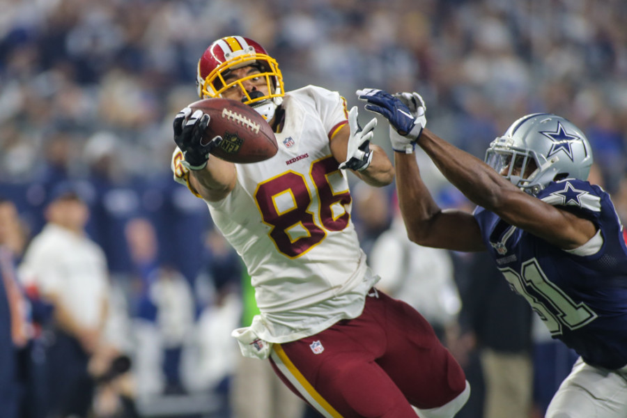 ARLINGTON TX- NOVEMBER 24 Washington Redskins Tight End Jordan Reed makes a catch during the NFL game between the Washington Redskins and the Dallas Cowboys