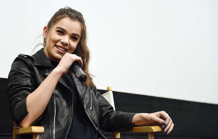 Gustavo Caballero 
 

 
Hailee Steinfeld attends “The Edge of Seventeen” screening Q&A at AMC Sunset Place Oct. 25 in Miami. Gustavo Caballero  Getty Images