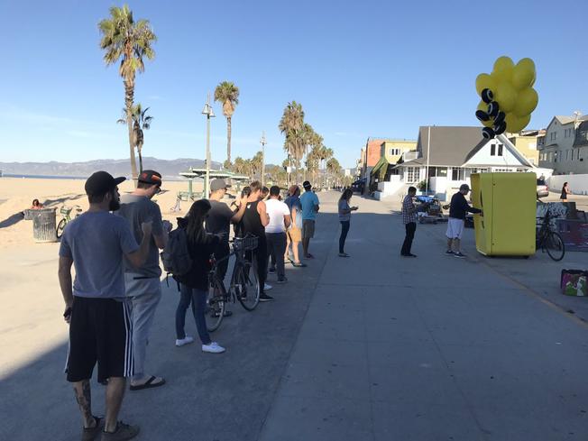 In Venice Snapchat Debuts Snapbot Vending Machine