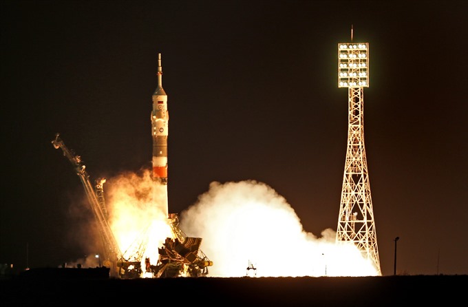 Soyuz spacecraft transported to launchpad ahead of ISS expedition