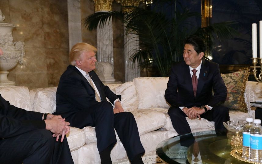 Confusion over Trump's first talks with Japan PM Abe