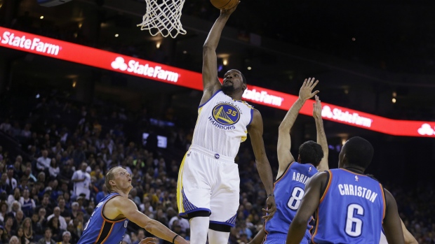 Kevin Durant scores against his former team