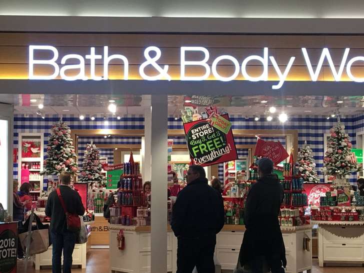 Kara Driscoll 
 

 
Shoppers walk through the Dayton Mall early in the morning on Black Friday. The mall opened its doors at 6 a.m. KARA DRISCOLL  STAFF