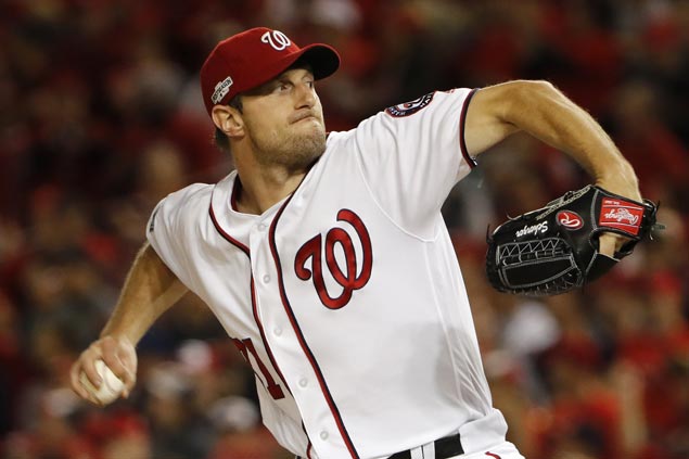 Nationals’ Max Scherzer Red Sox’s Rick Porcello win Cy Young Awards