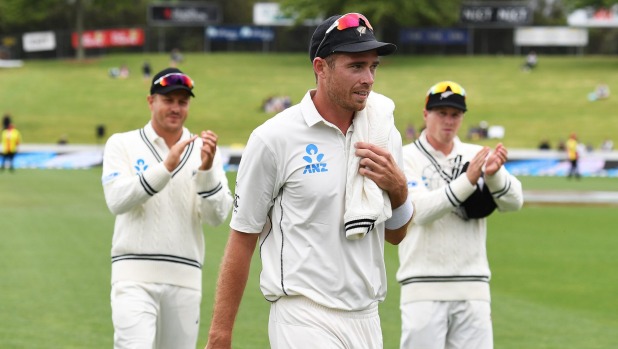 Tim Southee claimed six wickets as the Black Caps managed a 55-run first-innings lead on day three of the second test