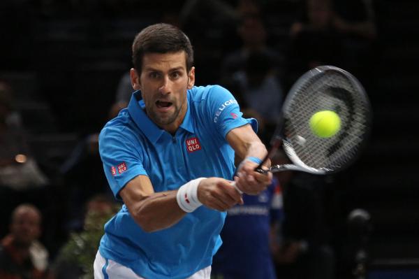 Novak Djokovic wins 3rd straight match at ATP finals