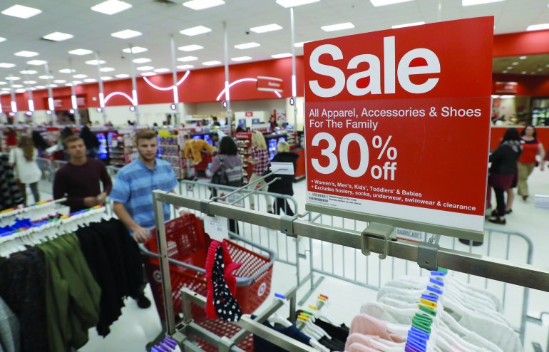 US stores far from overwhelmed as Black Friday sales begin