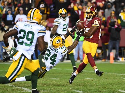 Nov 20 2016 Landover MD USA Washington Redskins wide receiver Jamison Crowder catches a 44 yard touchdown over Green Bay Packers cornerback Quinten Rollins during the second half at Fed Ex Field. Mandatory Credit Brad Mills-USA TODAY Sports