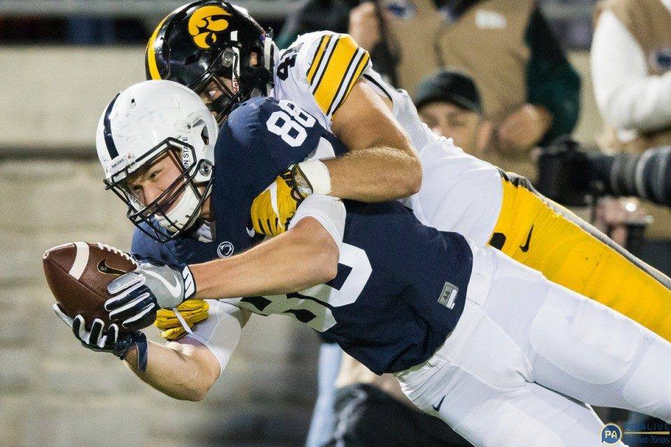 Mike Gesicki stretching