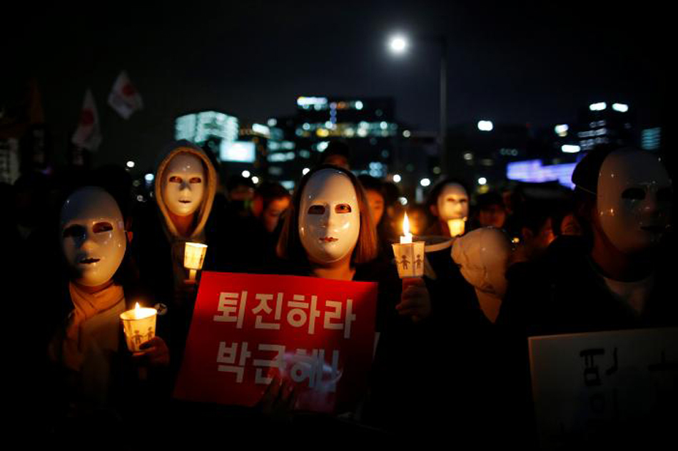 Protesters demand South Korean president Park Geun-hye resign