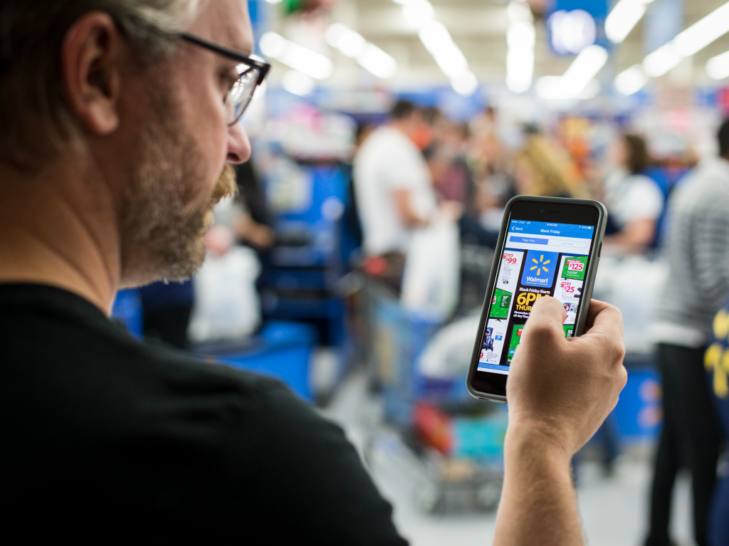 America goes shopping: The crowds and chaos of Black Friday 2016 are here