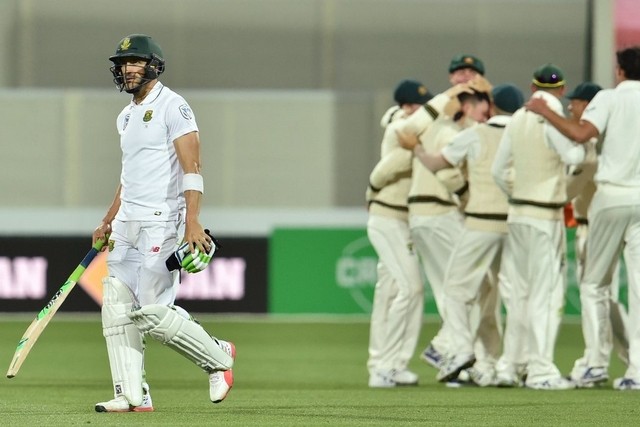 South Africa fight to stay alive as Australia remain on top in Adelaide Test