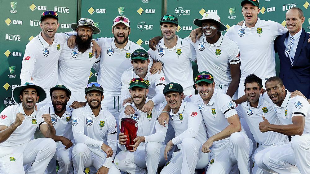 South African players celebrating series victory