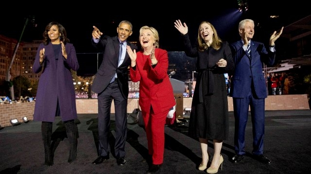 Thousands show up for Hillary Clinton rally in Philadelphia