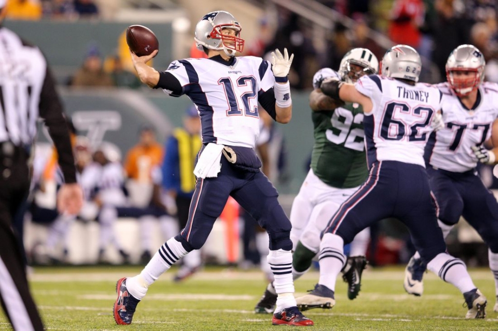 Nov 27 2016 East Rutherford NJ USA New England Patriots quarterback Tom Brady throws a pass against the New York Jets during the second quarter at Met Life Stadium. Mandatory Credit Brad Penner-USA TODAY Sports