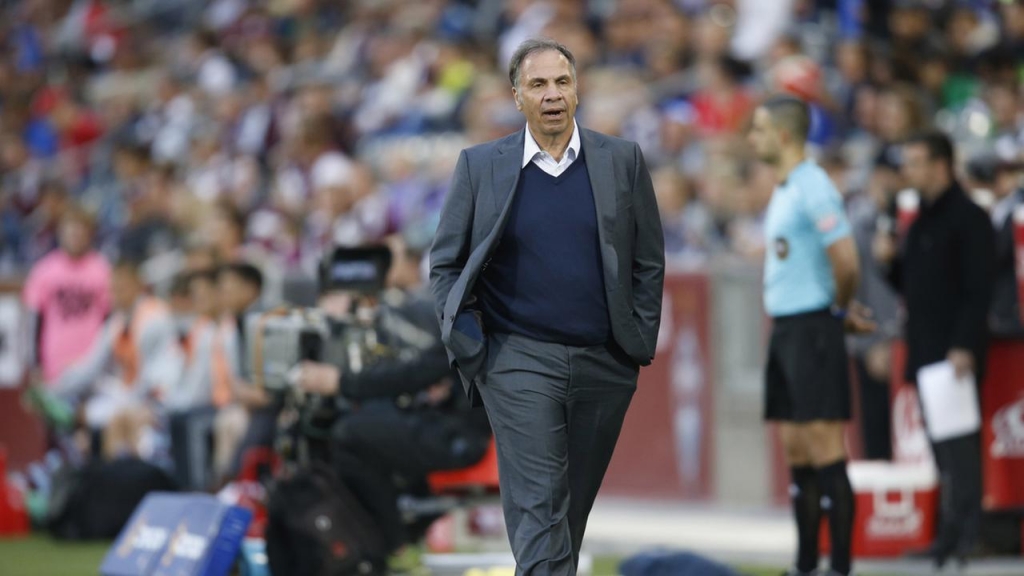 Los Angeles Galaxy head coach Bruce Arena in the first half of a MLS soccer game Saturday