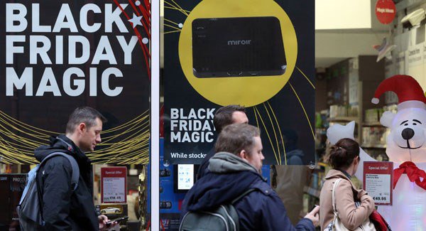 America goes shopping: The crowds and chaos of Black Friday 2016 are here