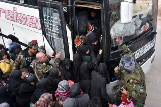 50000 have fled east Aleppo as army advances: Monitor