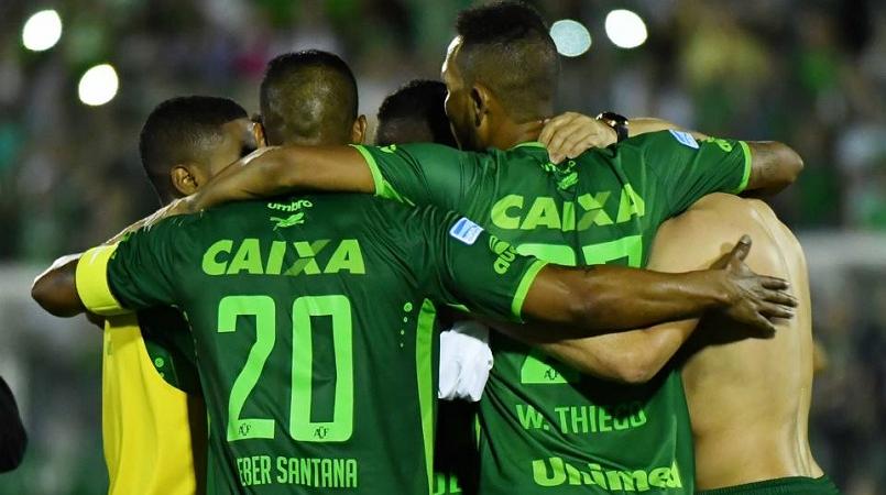 Plane carrying 81, including Brazilian soccer players, crashes in Colombia