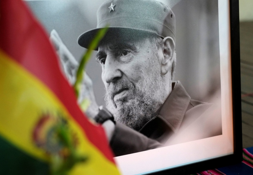 'I am Fidel': Cubans begin mourning for Castro