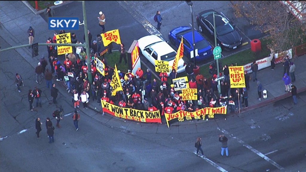 25 arrested at national minimum-wage protest in NYC