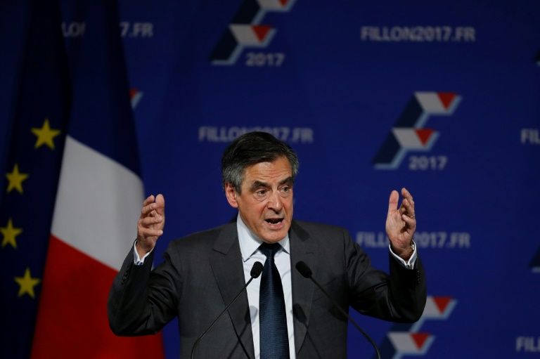 Fillon tipped to win French rightwing primary