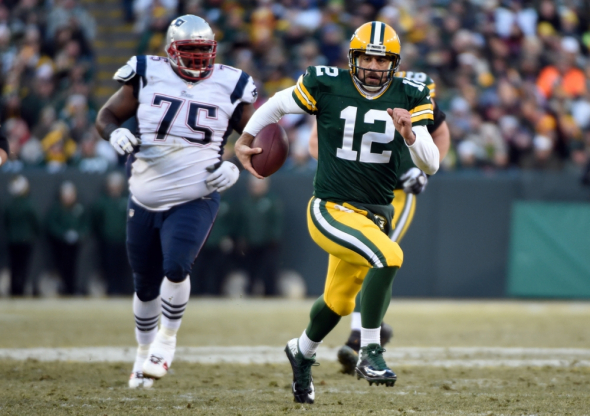 Packers' Aaron Rodgers Expected To Play Against Texans Despite Hamstring Injury (REPORT)