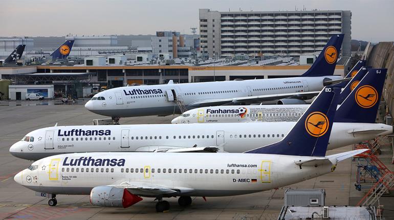 Lufthansa scraps 900 flights Thursday as pilots extend strike