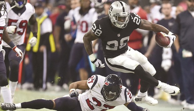 Raiders earn dramatic victory over Texans in a game with more officiating controversies