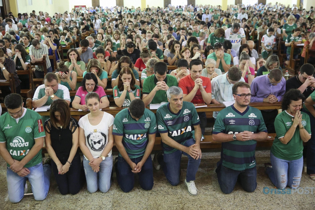 Football world rallies behind Chapecoense Real