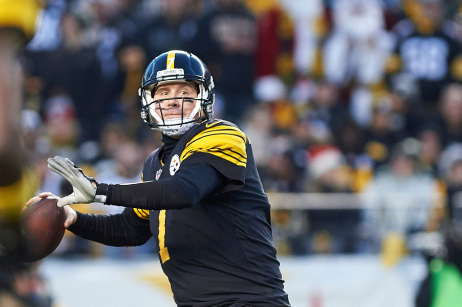 PITTSBURGH PA- DECEMBER 25 Pittsburgh Steelers quarterback Ben Roethlisberger looks for a receiver before throwing the ball during a NFL football game between the Pittsburgh Steelers and the Baltimore Ravens