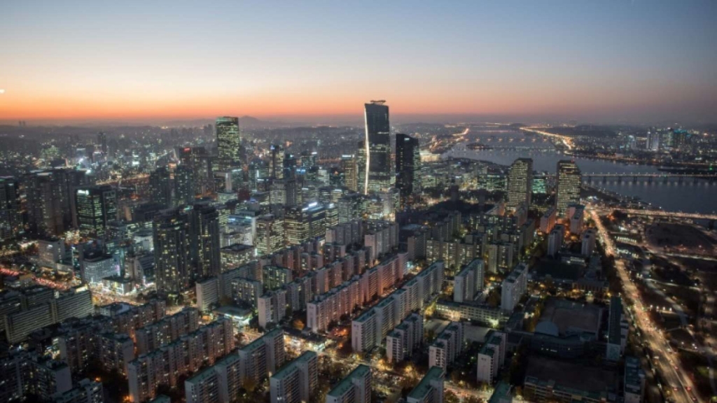 Following strong UN sactions North Korean leader Kim Jung Il conducted a large-scale test to wipe out the South Korean capital of Seoul whose skyline seen in November 2015